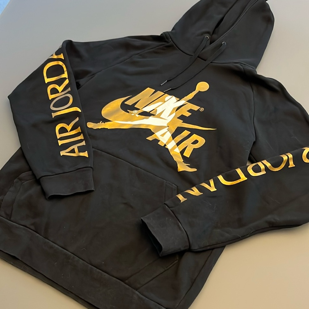Air Jordan men’s hoodie with large graphic and logo on sleeves